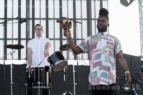 YOUNG FATHERS - 2014-07-05 - BELFORT - Presqu'ile du Malsaucy - 